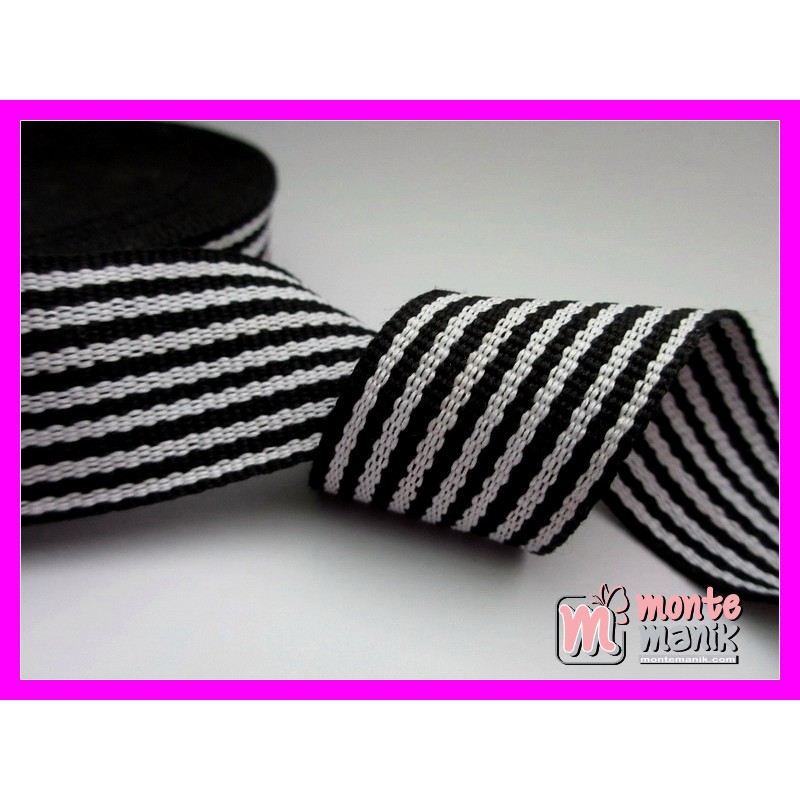 

Pita Korea Striped Hitam Putih 2,5cm (PITA-177) Toko Art And Craft