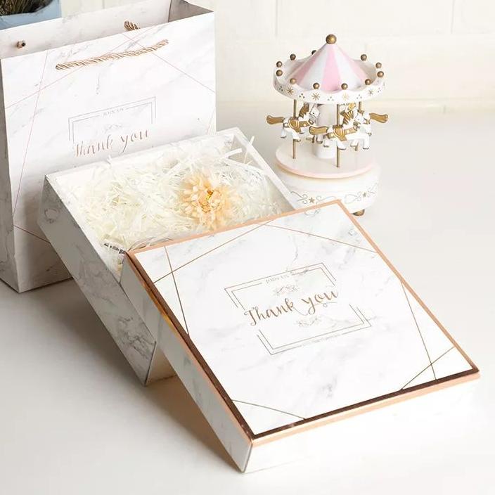

GB65 Kotak Gift Box Marble Dengan Paperbag ン