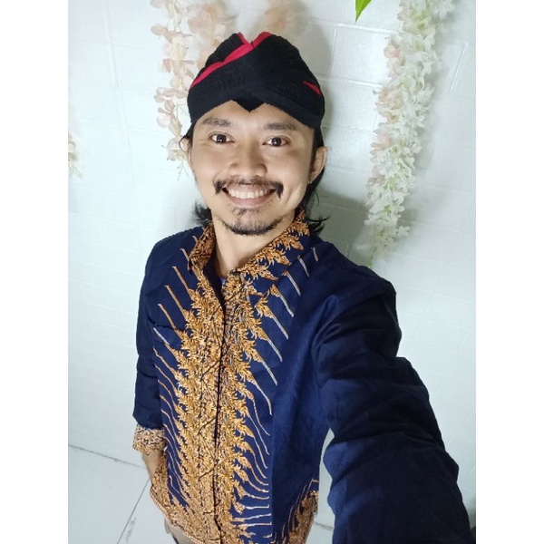 Peksi Seling KEMEJA BAJU BATIK PRIA SOLO LENGAN PANJANG FULL FURING KATUN HALUS Kopi Lasem WIRABUMI SOGAN KEMBANG BIRU NAGA MERAH DAFINAH LAWASAN SAPTHA KAWUNG ROGO PUSPO GAGAH KEMBANG BIRU KAPAL KANDAS ARIESWARA WAHYU BATIK SOLO AMANAH BATIKSOLOAMANAH