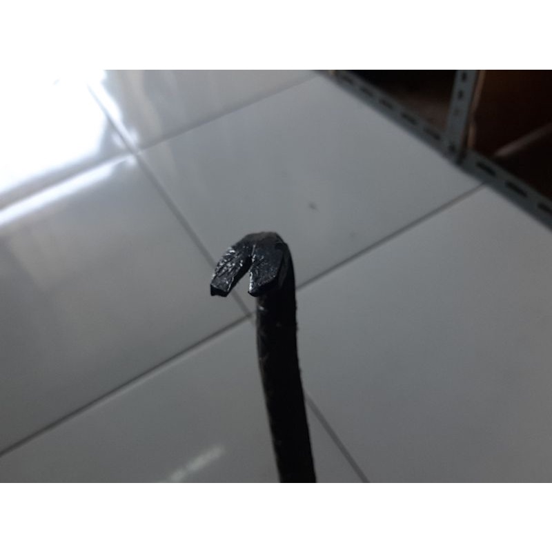 ID LINGGIS KECIL CABUT PAKU / LINGGIS UNTUK CABUT PAKU BONGKAR TEMBOK