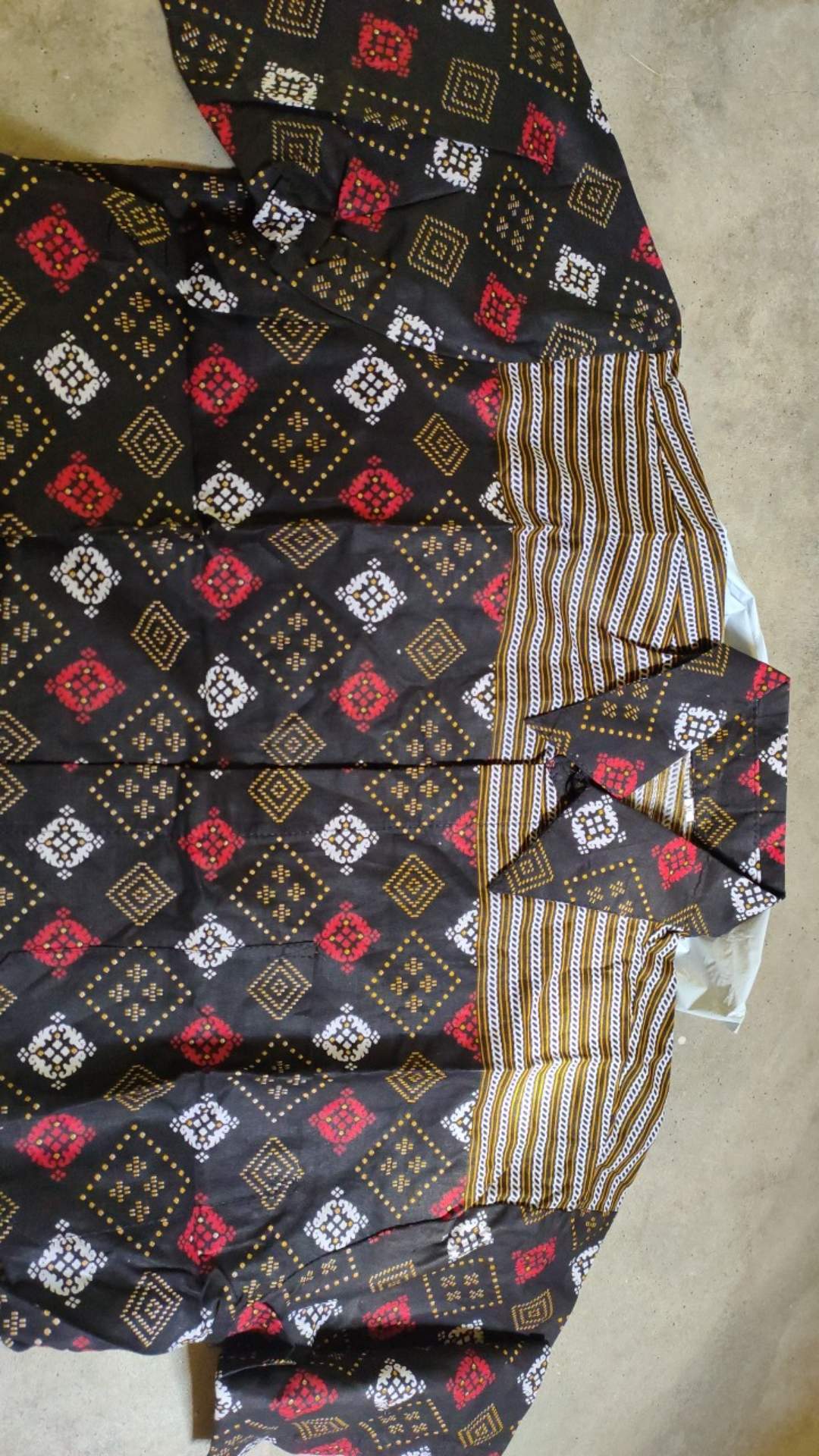 Kemeja Batik Pria Kasual Hangout Keren / Pakaian Batik Kasual Pria Cowok Dewasa Remaja Kekinian