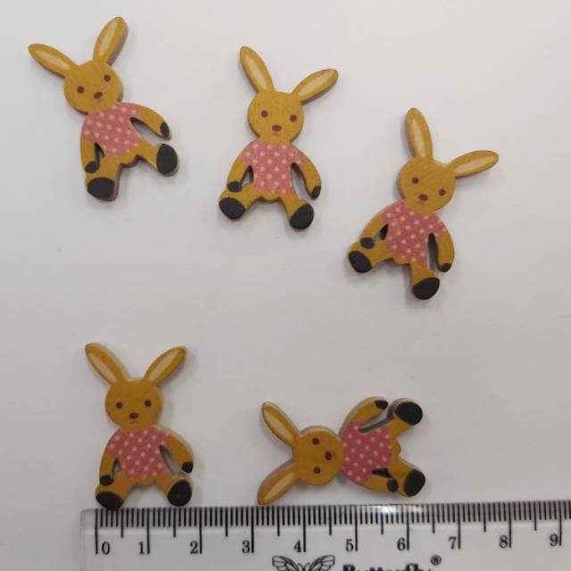 Hiasan Kayu/ Tempelan Kayu Boneka Kelinci / Wooden Karakter
