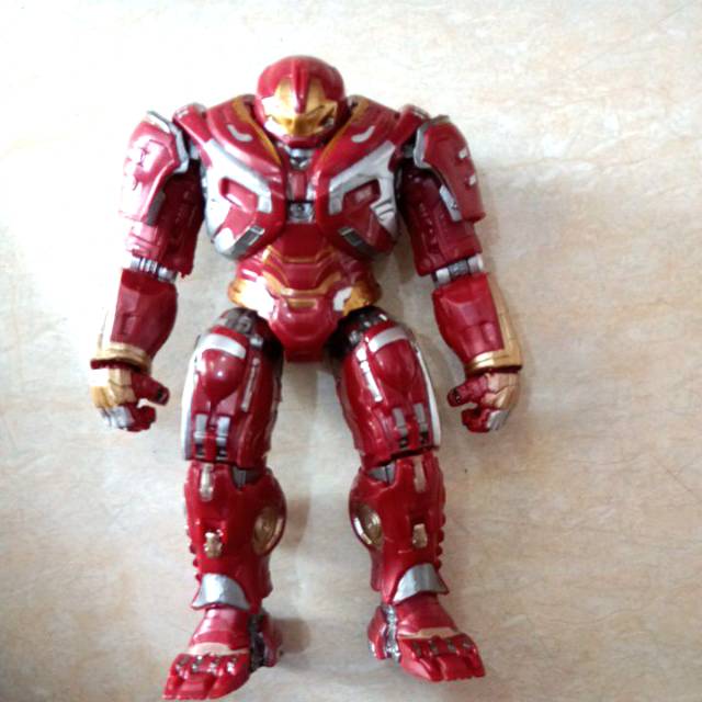 Action Figure Marvel Avengers HulukBuster