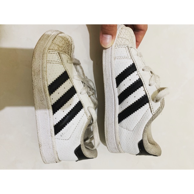 Preloved adidas superstar