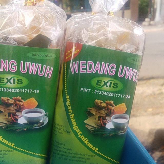 

Wedang uwuh minuman segar hangat nikmat cocok untuk cuaca dingin segar untuk kesehataan kaya manfaat