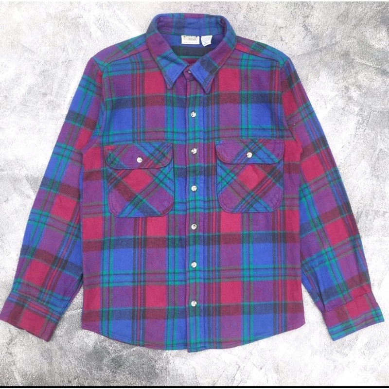 kemeja flanel bahan tebal dua saku motif vintage