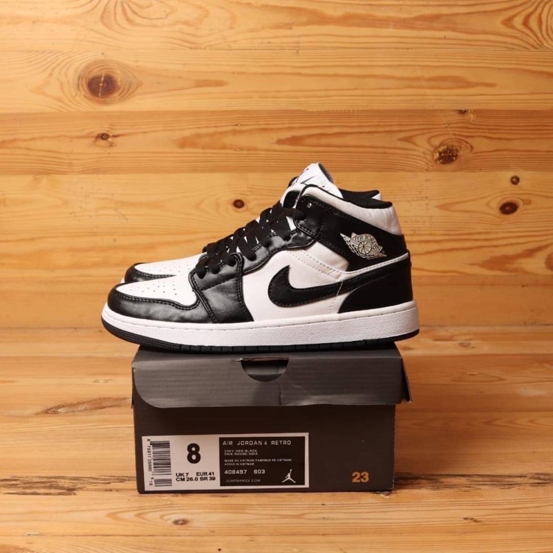 Nike Air Jordan 1 Retro HI OG Black White