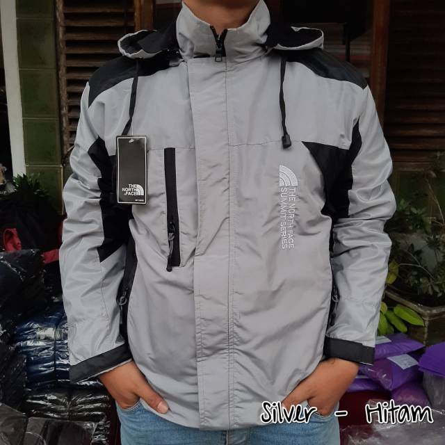 Jaket TNF