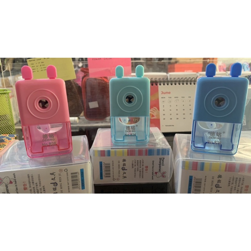 

rautan pensil, serutan pensil/ peruncing meja bear