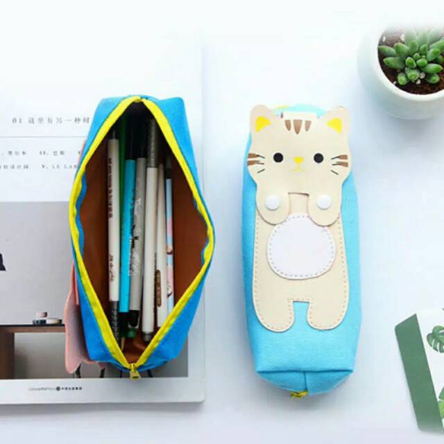 

Tempat Pensil Motif Kucing Lucu