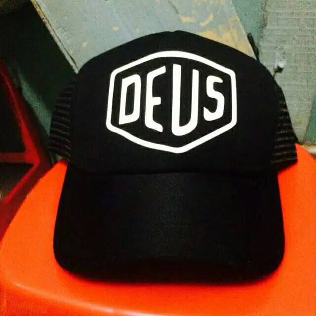 Topi Trucker costum DEUS