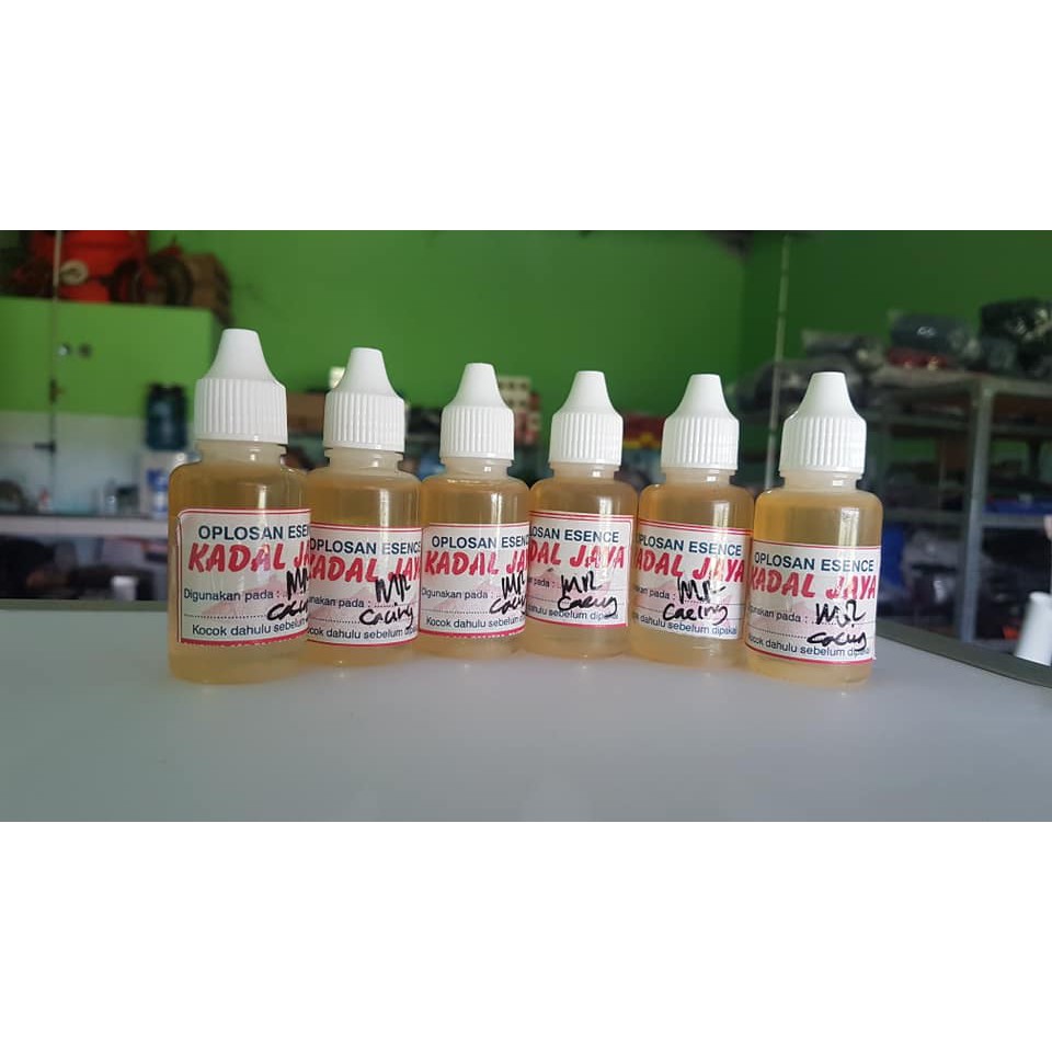 Essen Mikro Cacing Asli Kadal Jaya Isi 30 ml