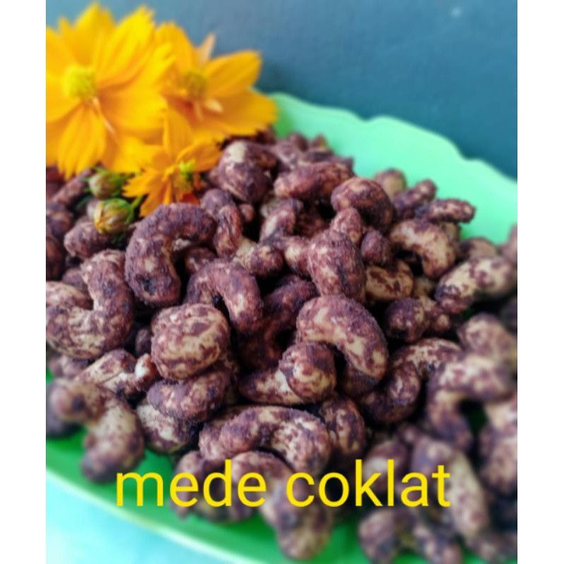 

KACANG MEDE RASA COKELAT KEMASAN 500 GRAM