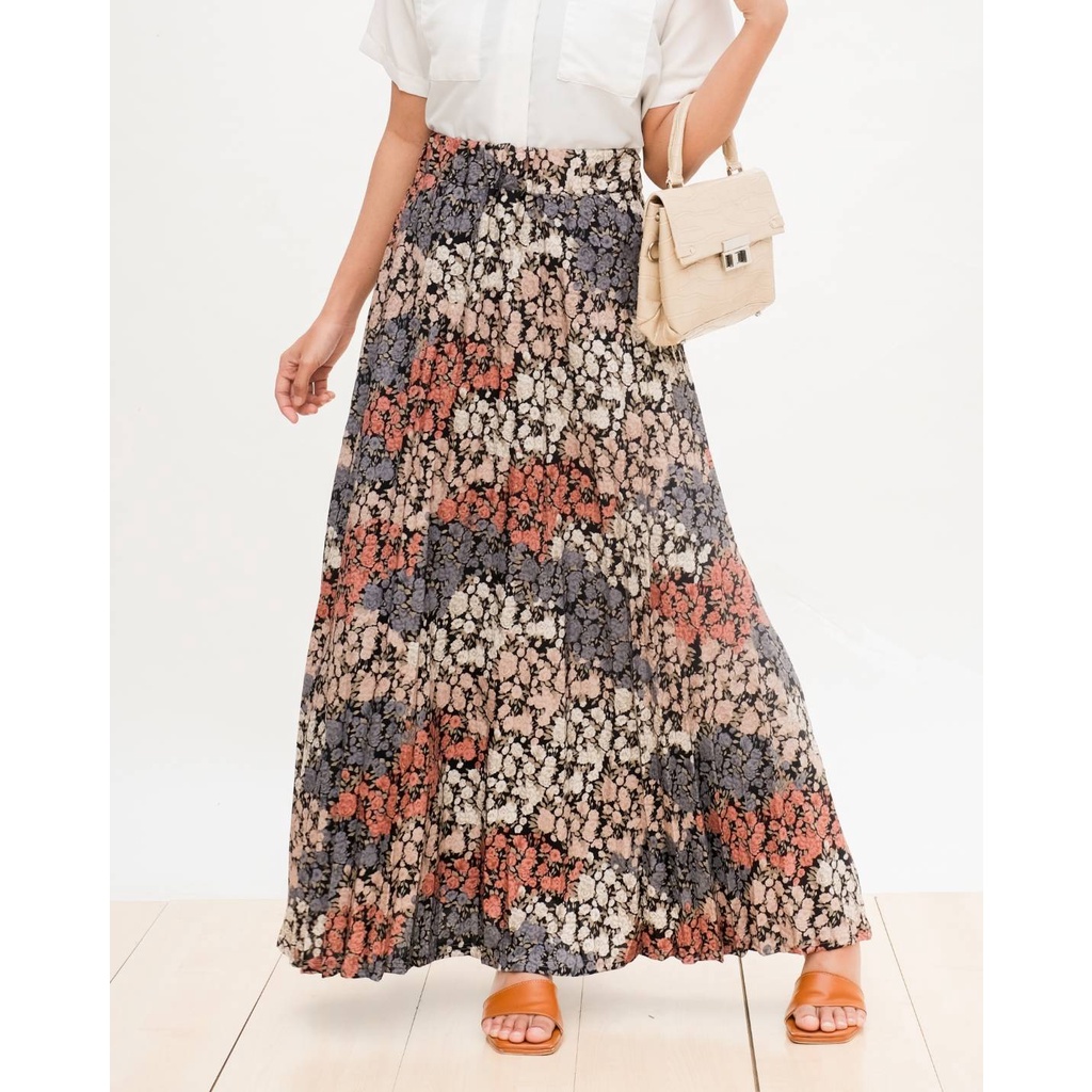 Myrubylicious PERONIA PLISKET SKIRT KODE 074