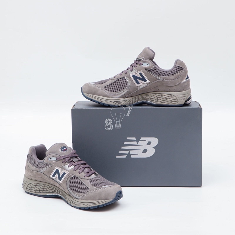 New Balance 2002R Light Grey