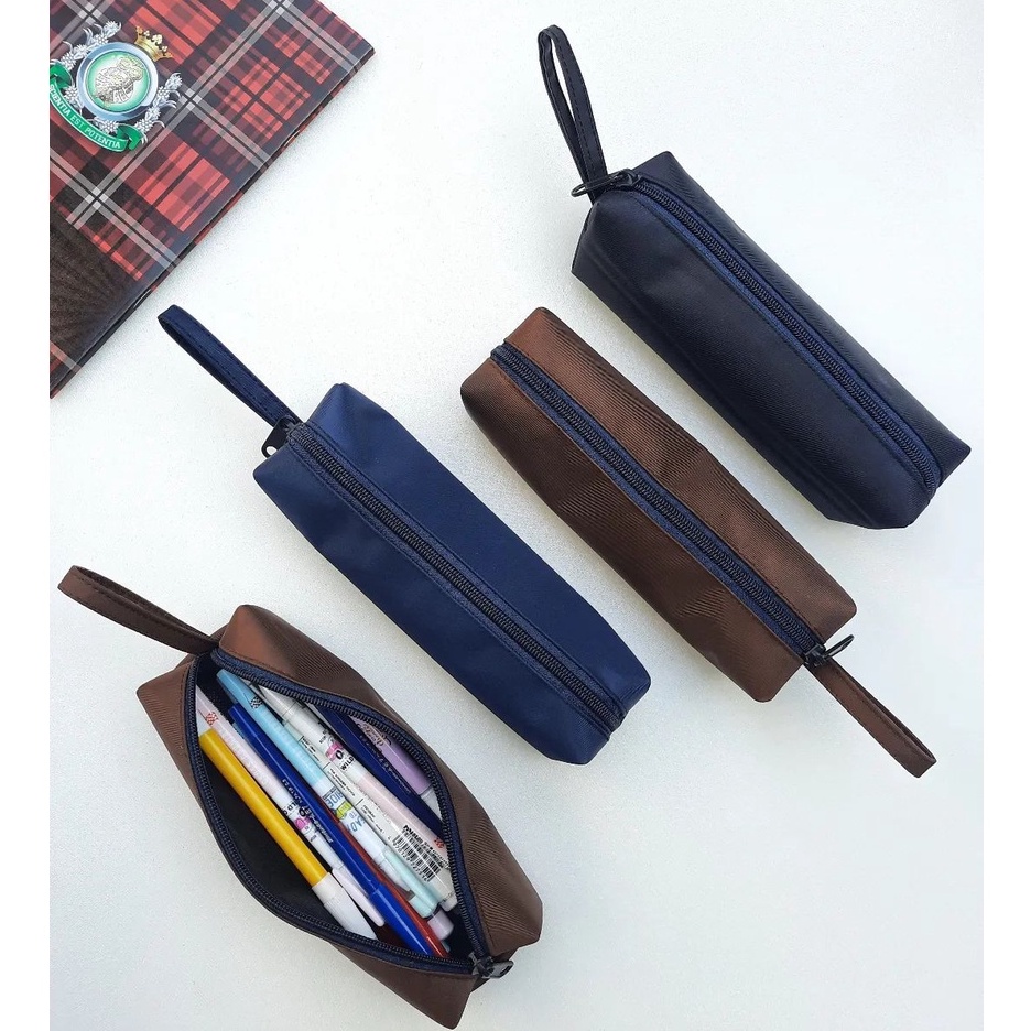

Tempat Pensil KOTAK PENSIL