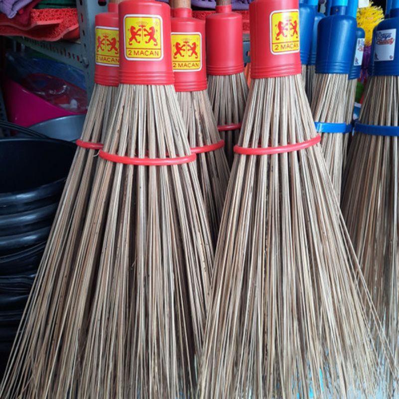 [ ⭐FREE ONGKIR⭐ ] Sapu lidi taman gagang kayu 2 macan asli original anti rontok