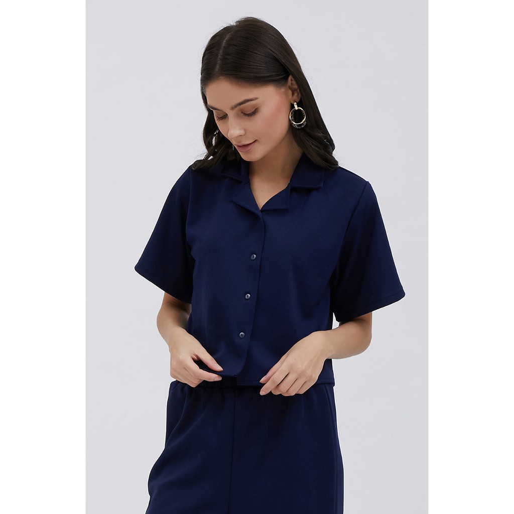 Berrybenka Atasan Kemeja Sophie Kamila Basic Shirt Berrybenka Atasan Kemeja Sophie Kamila Basic Shirt