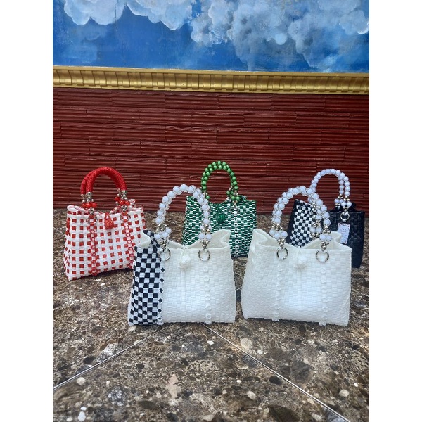 TAS ANYAMAN JALI JALI/TAS ANYAMAN PLASTIK /TAS KONDANGAN/TAS WANITA/TAS CANTIK