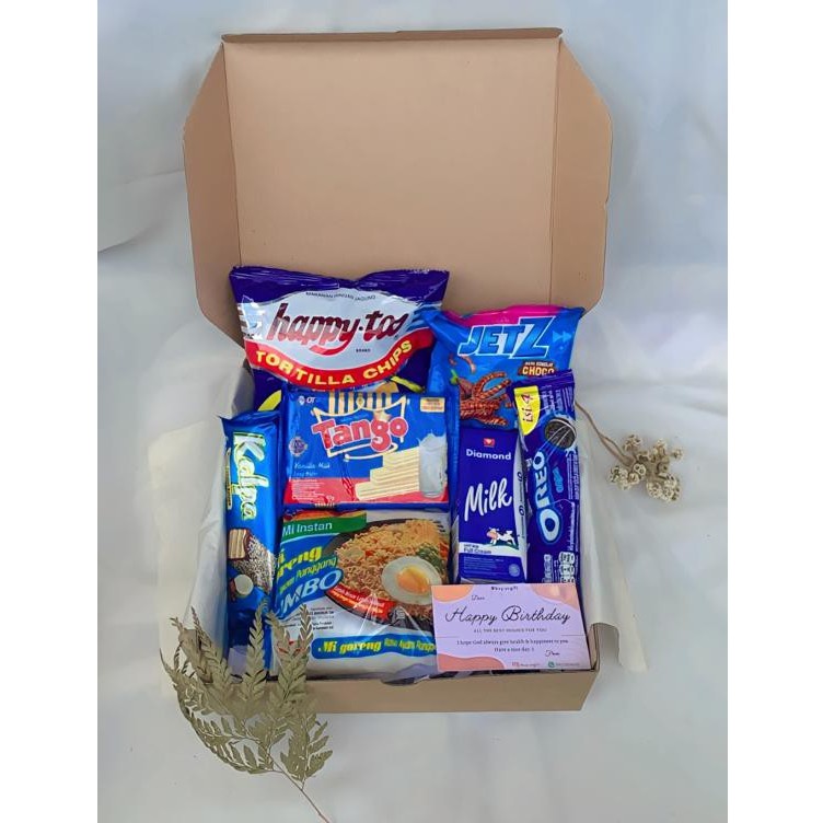 

HAMPERS SNACK | SNACK BOX MURAH | Gift Box Kekinian | Hadiah Wisuda | Hadiah Ulang Tahun