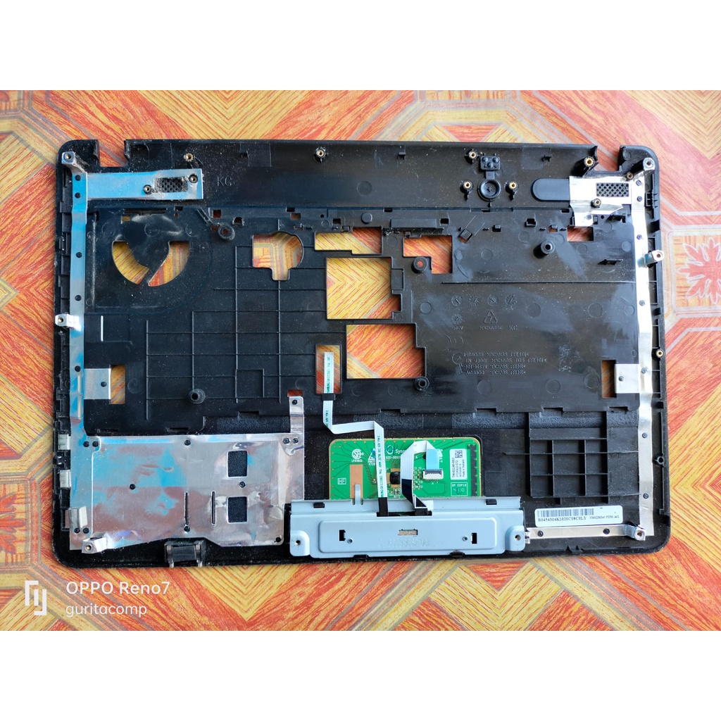 Casing tengah Toshiba C 640