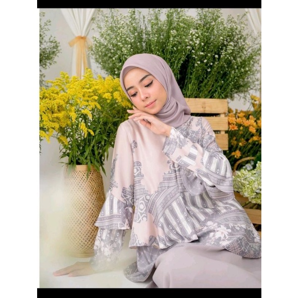 WEARING KLAMBY - JEUMPA BLOUSE