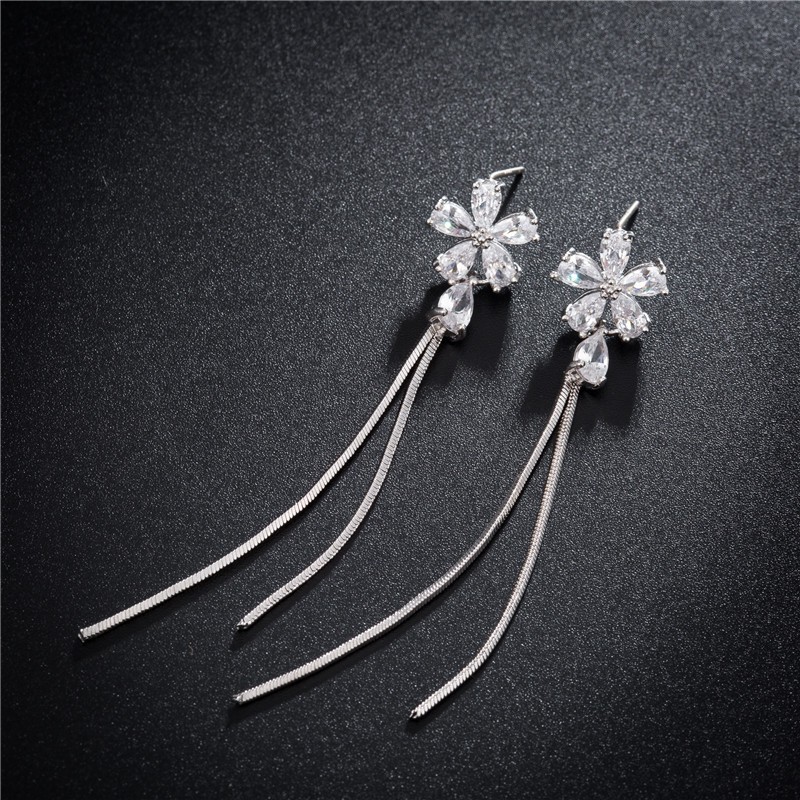 Anting Silver Perak S925 Wanita Fashion Murah AAS006 motif bunga elegant cocok hadiah / pesta