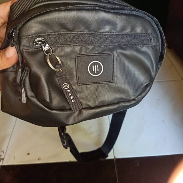 Tas slempang Famo original