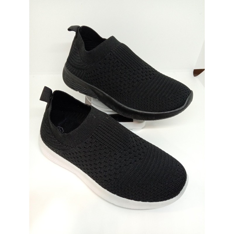 Sepatu slip on anak WDK wak