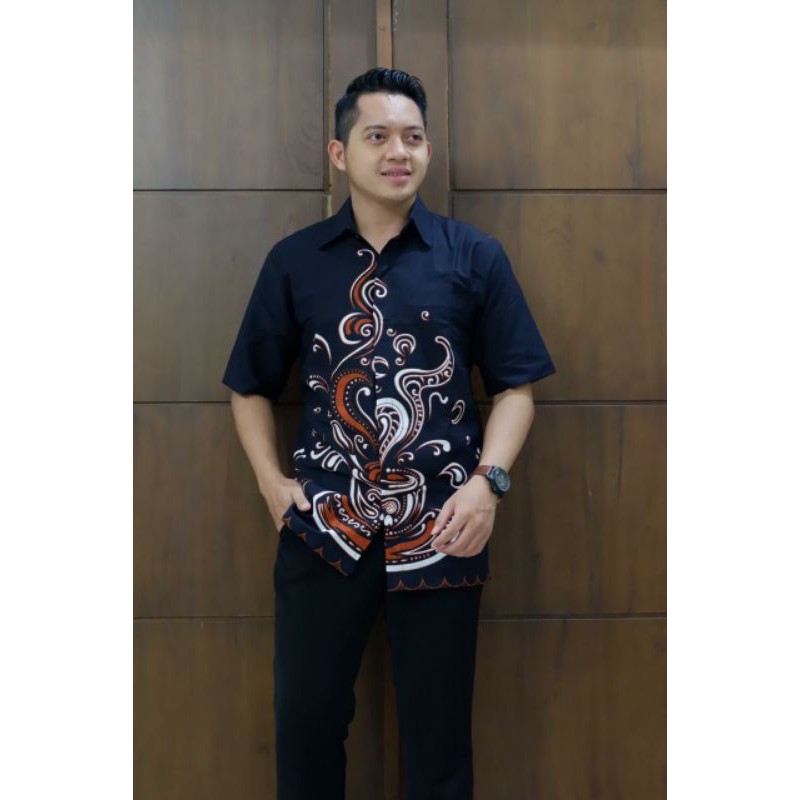 kemeja batik halus kopi hitam