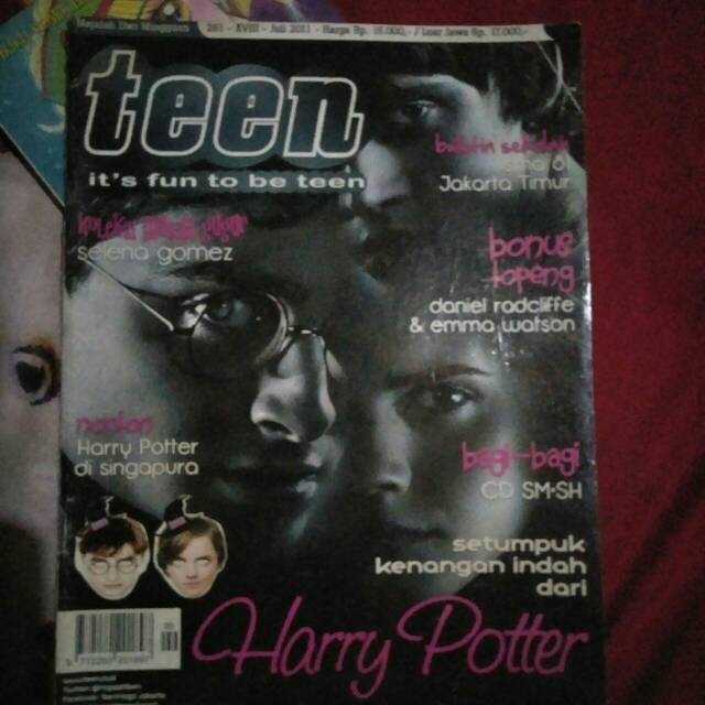 Tabloid Teen 2011