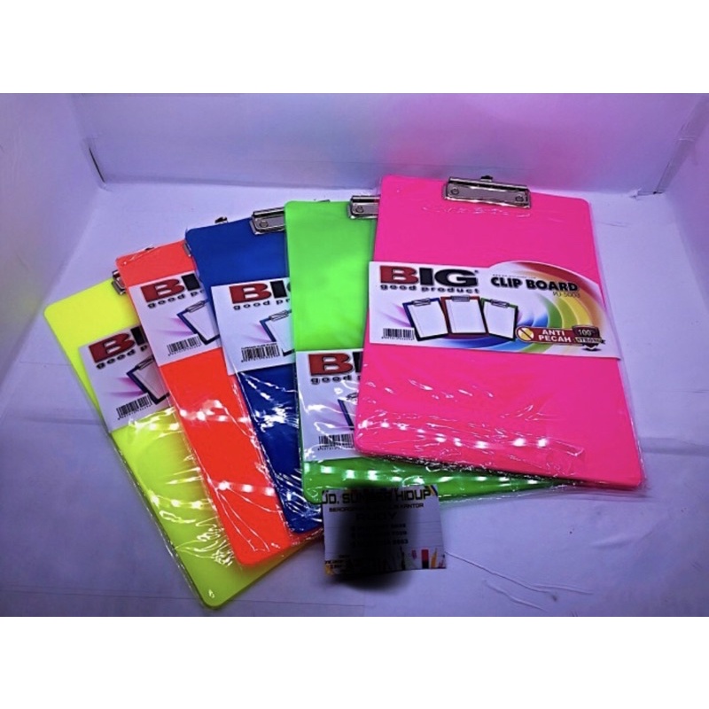

CLIP BOARD PAPAN DADA BIG PU-5003