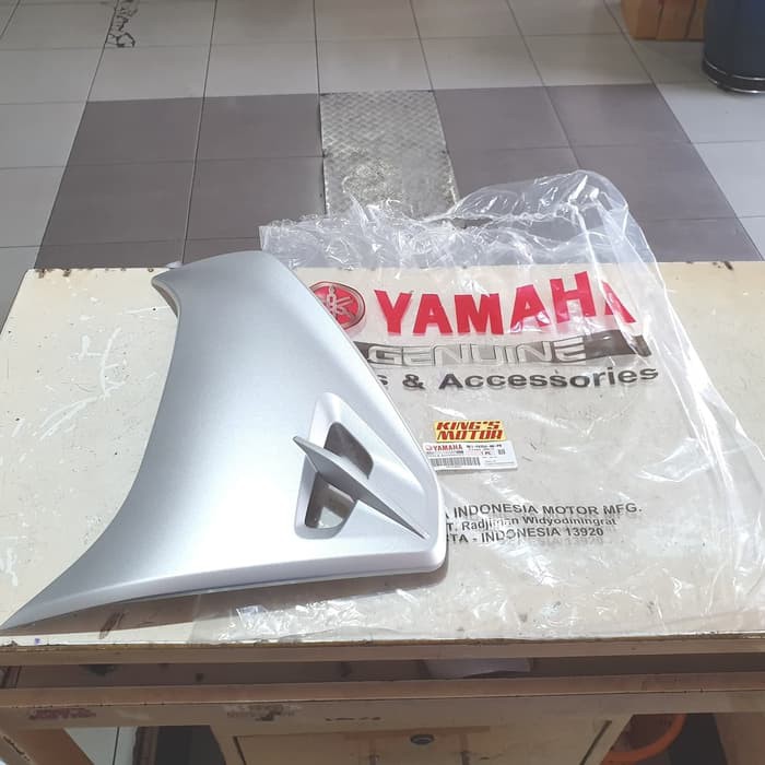 SAYAP AEROX 125 KIRI SILVER ASLI YAMAHA