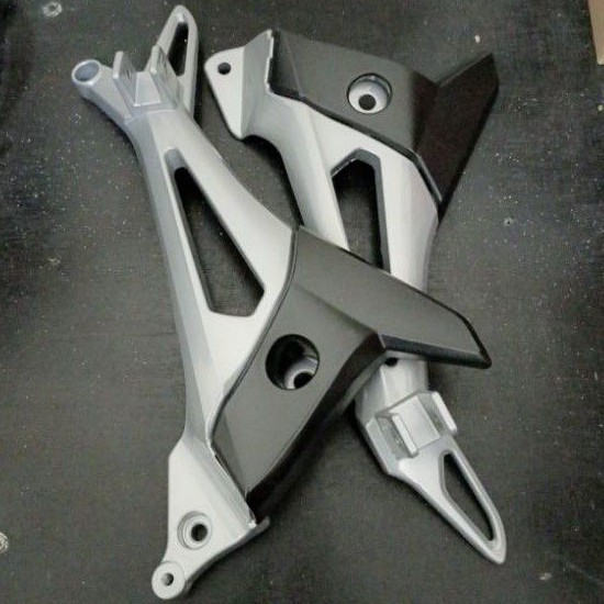 PLAT DUDUKAN PILLION STEP FOOT STEP BELAKANG REVO OLD REVO LAMA