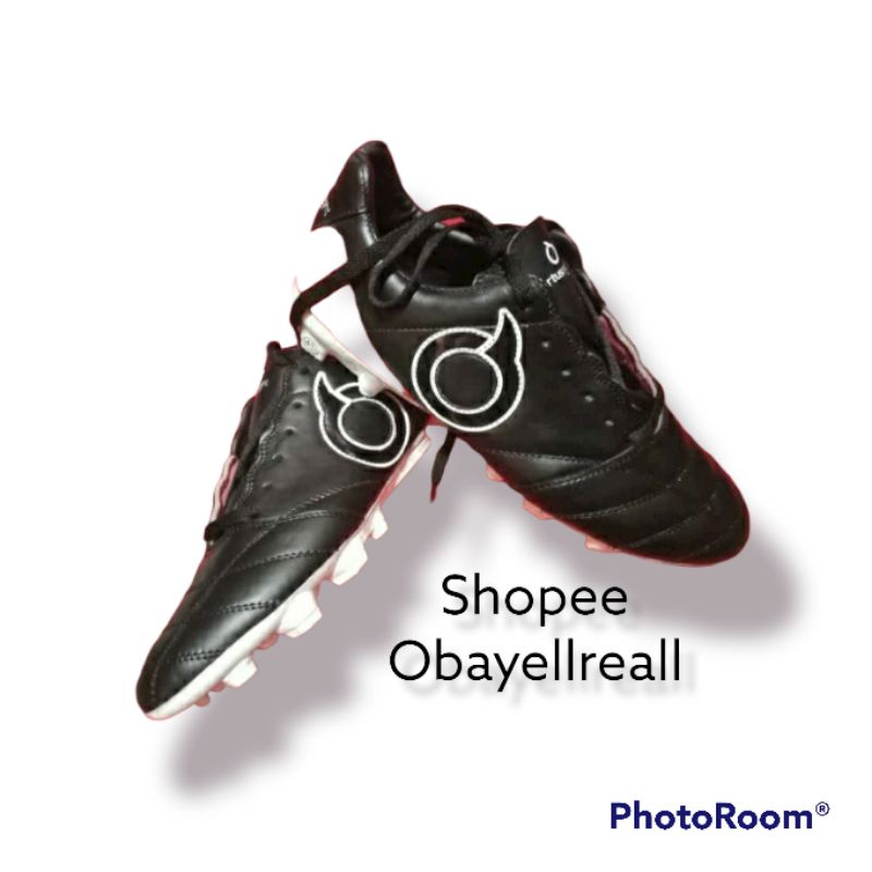 sepatu bola ortus kulit asli