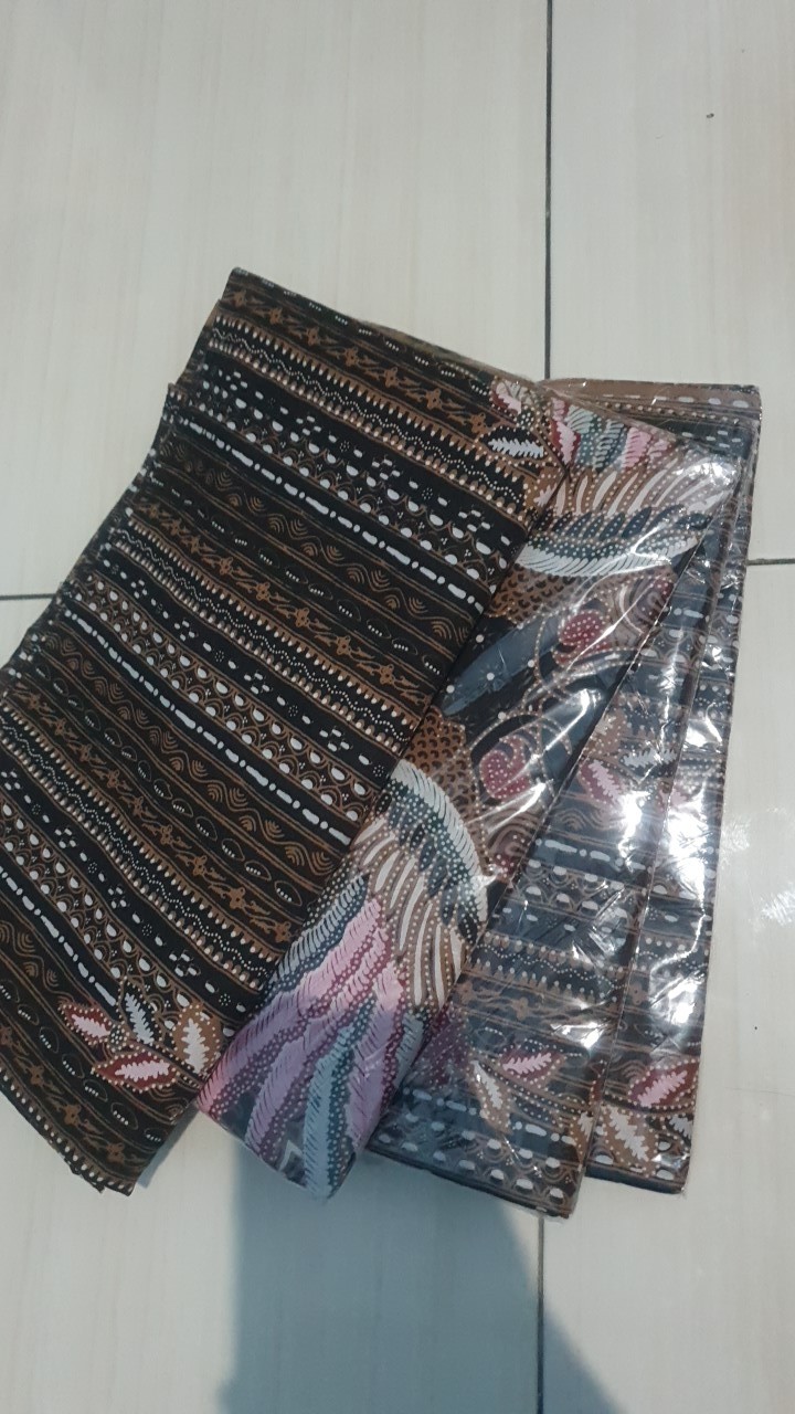 Kain Batik Solo (cabut) Motif Peksi Tarung Granit