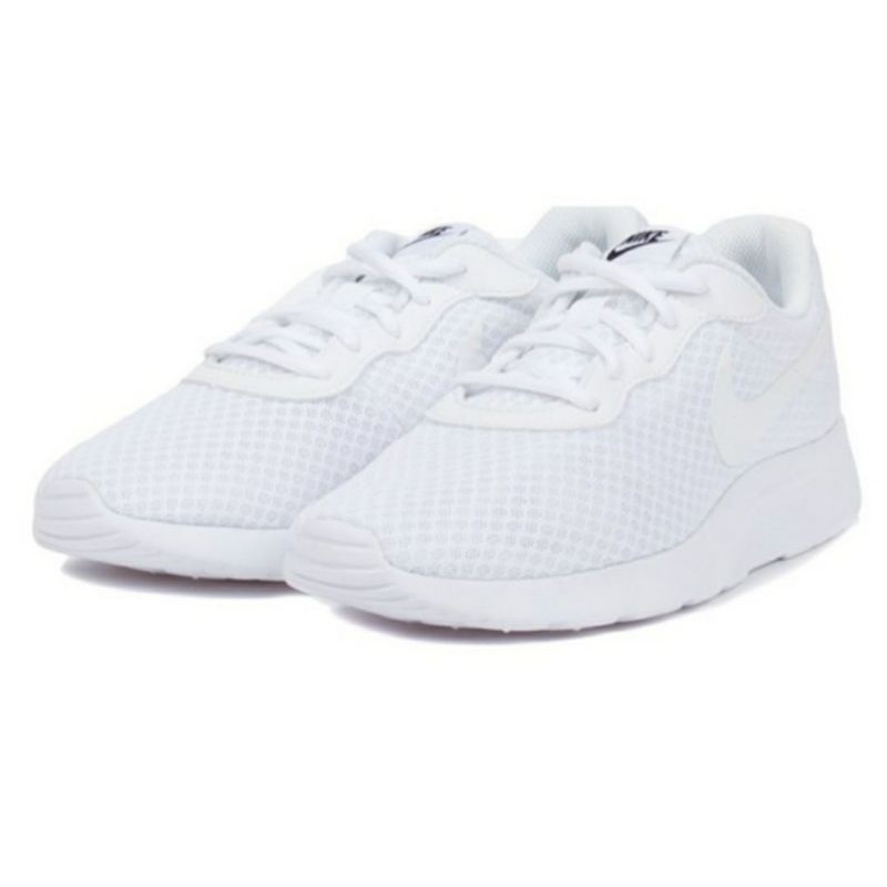 Nike tanjun women's running shoes