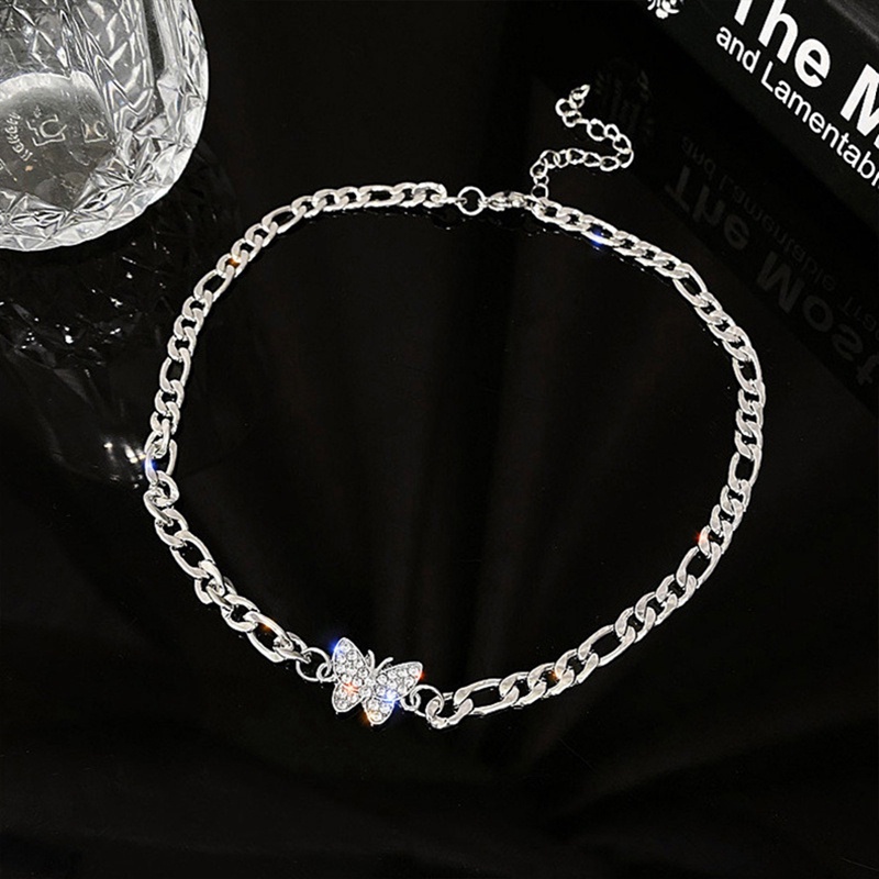 Kalung Choker Clavicle Desain Kupu-Kupu Hias Berlian Gaya Mewah Slim Untuk Wanita