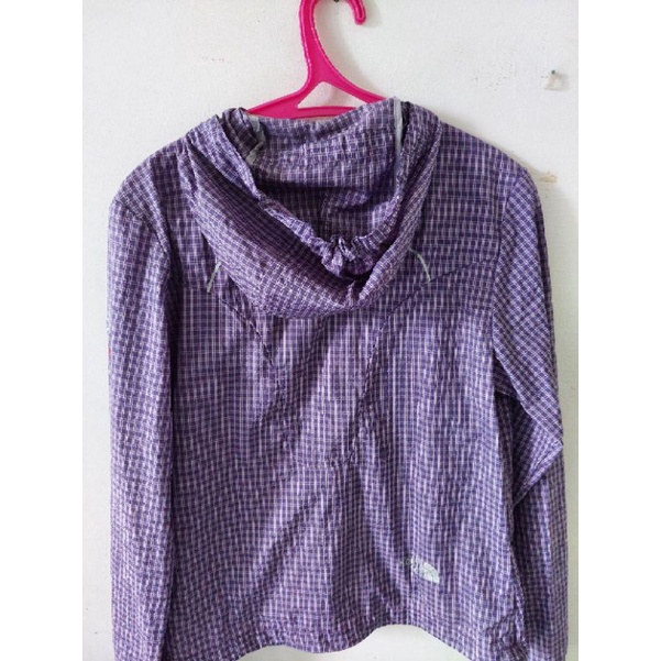 Jaket Running TNF preloved