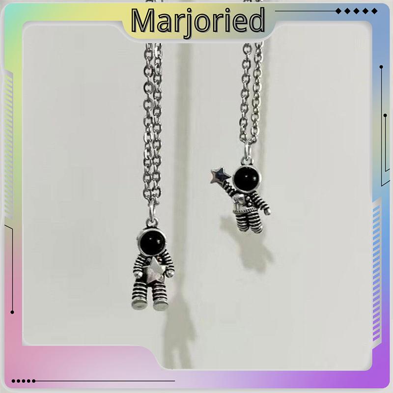 Kalung Couple Pasangan Liontin Astronot Hip Hop Pria Keren Necklace Choker-MJD