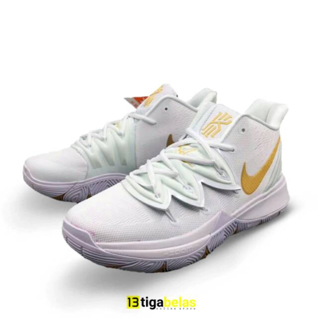 kyrie 5 white