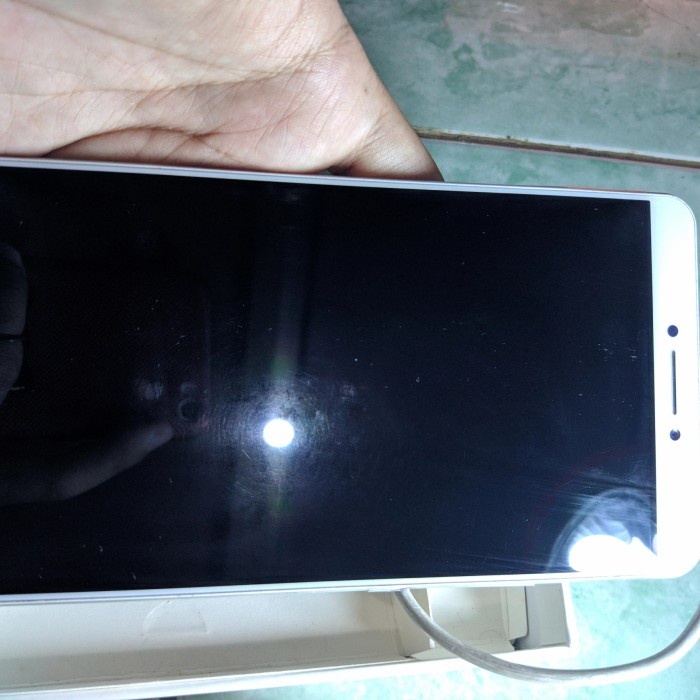 HP Handphone Android Xiaomi Mi Max 3/32 GB second Bekas