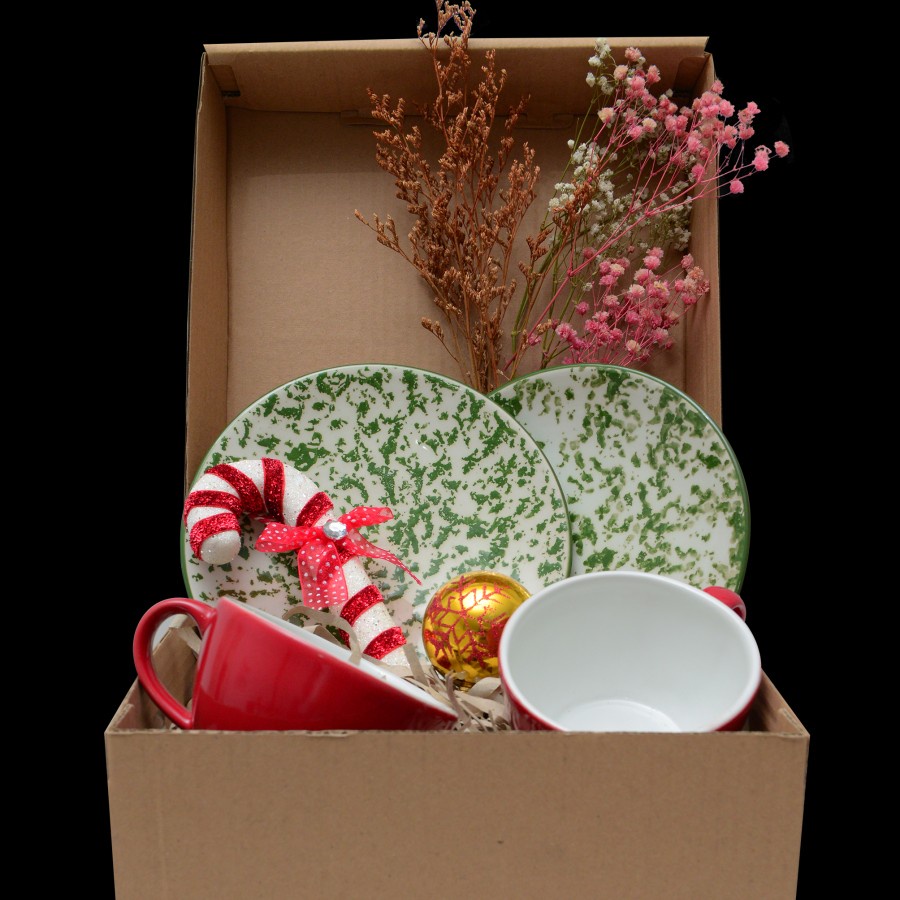 

Parcel Teaset Agung Keramik Ultah Anniversary Natal Lebaran