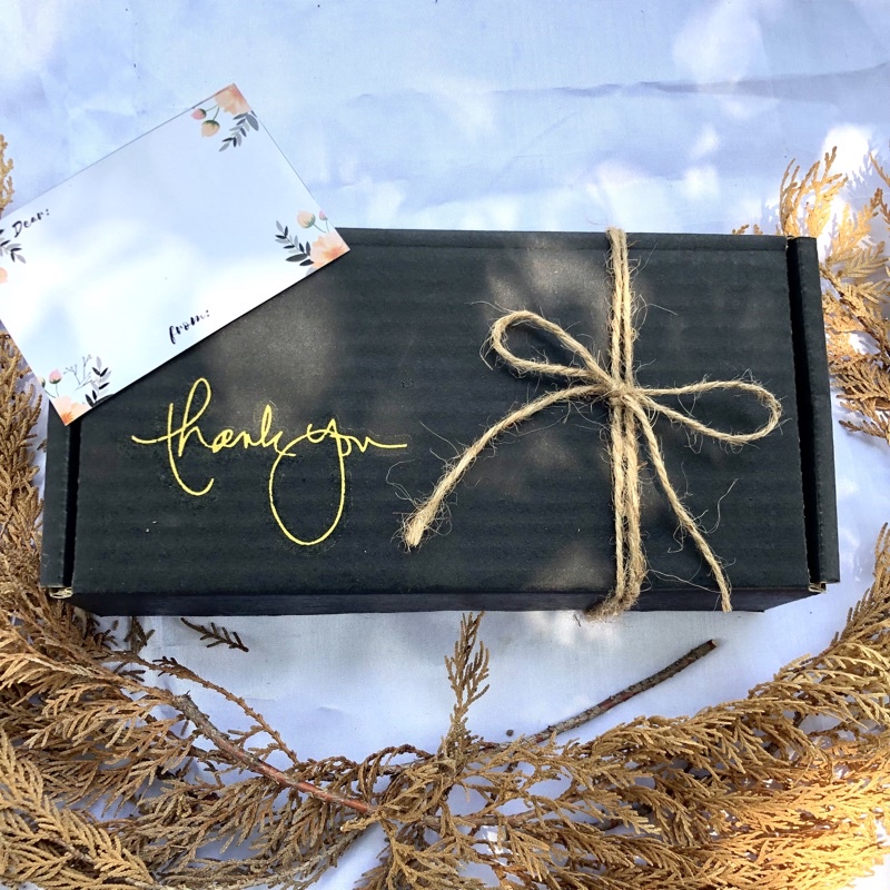 

BOX HAMPERS UKURAN 20x10x5,5