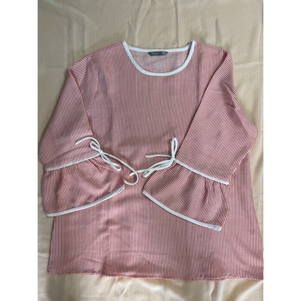 Preloved Atasan St.Yves