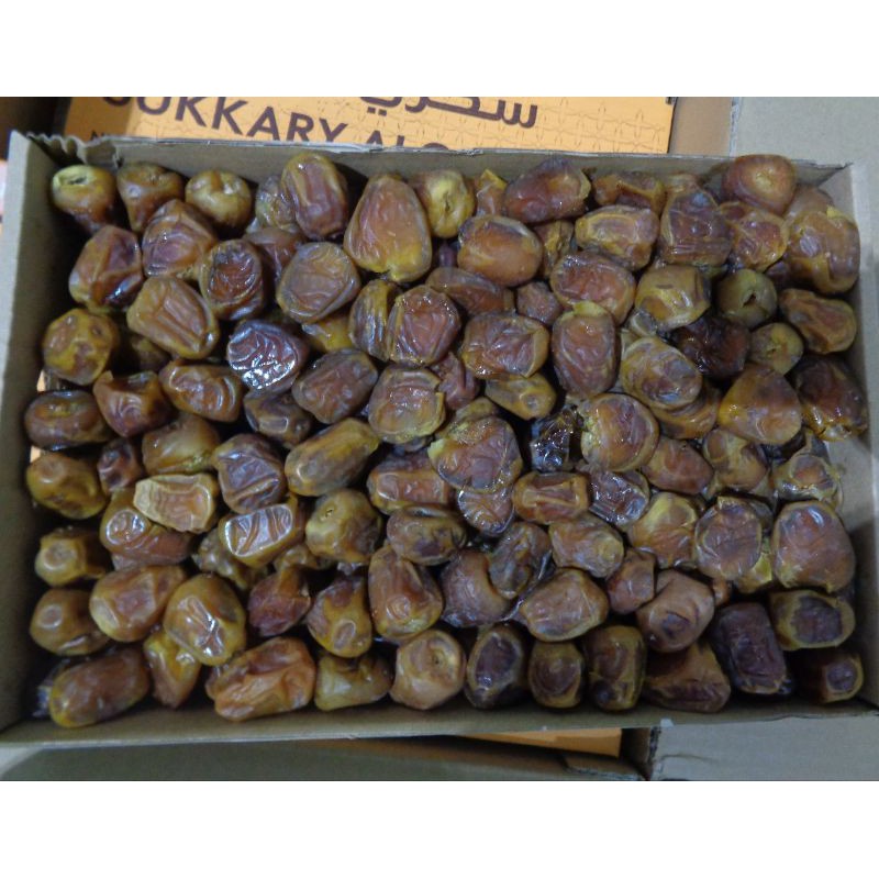 

kurma sukkari al qassim 3kg