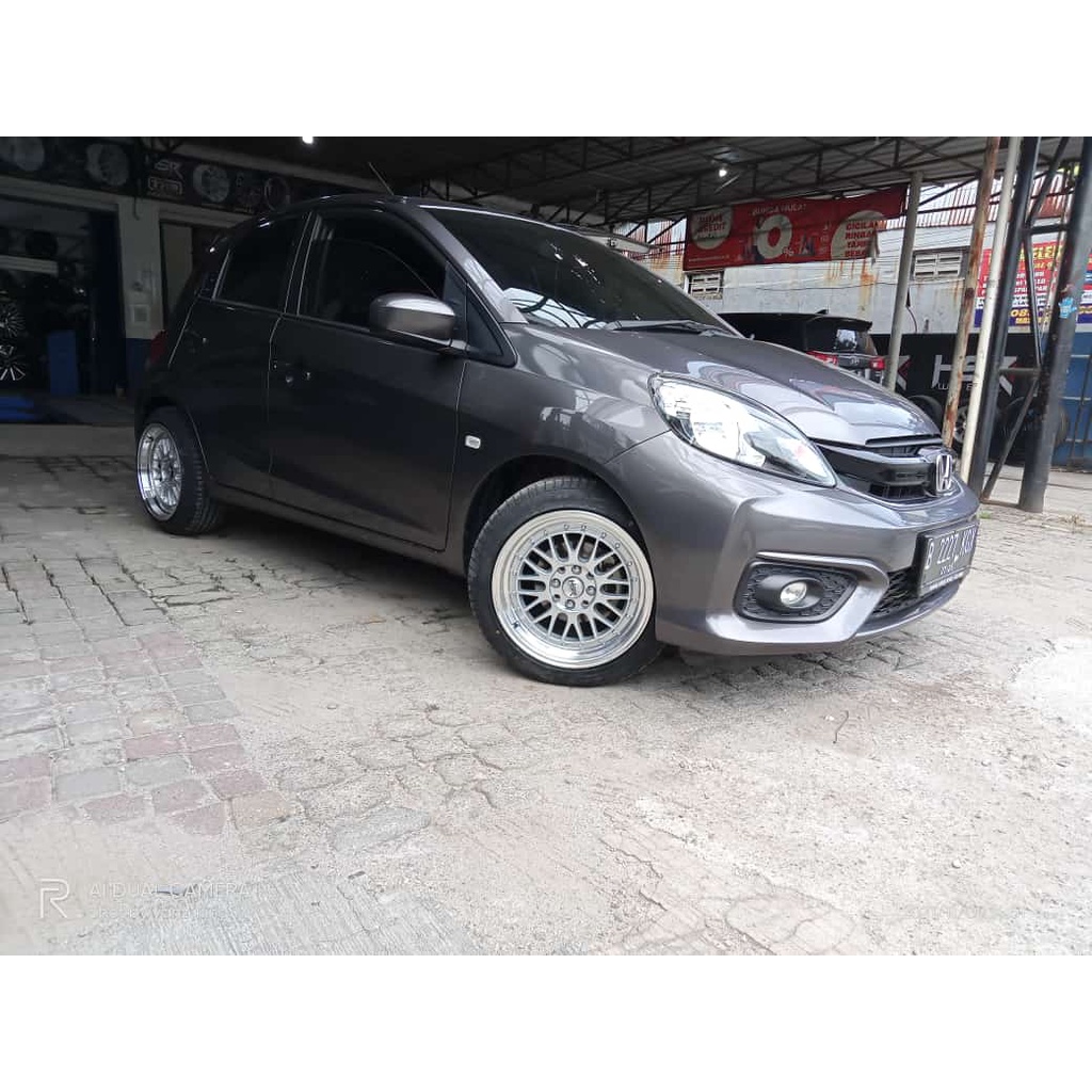 Paketan Velg Mobil Racing Honda Brio R16 HSR Lemans Dan Ban Accelera 195-50 R16