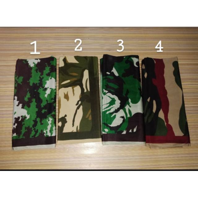 Sarung motif loreng TNI