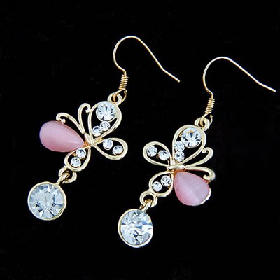 LRC Anting Gantung Outdoor Pink Sweet Butterfly Cz Diamond Korean Earrings A29455