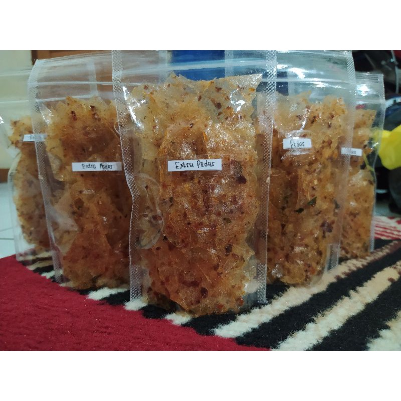 

camilan kekinian kripca/ keripik kaca ..35 gr rasa enak.. kualitas baik..